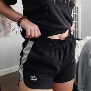 thrifted nike vintage black and white shorts